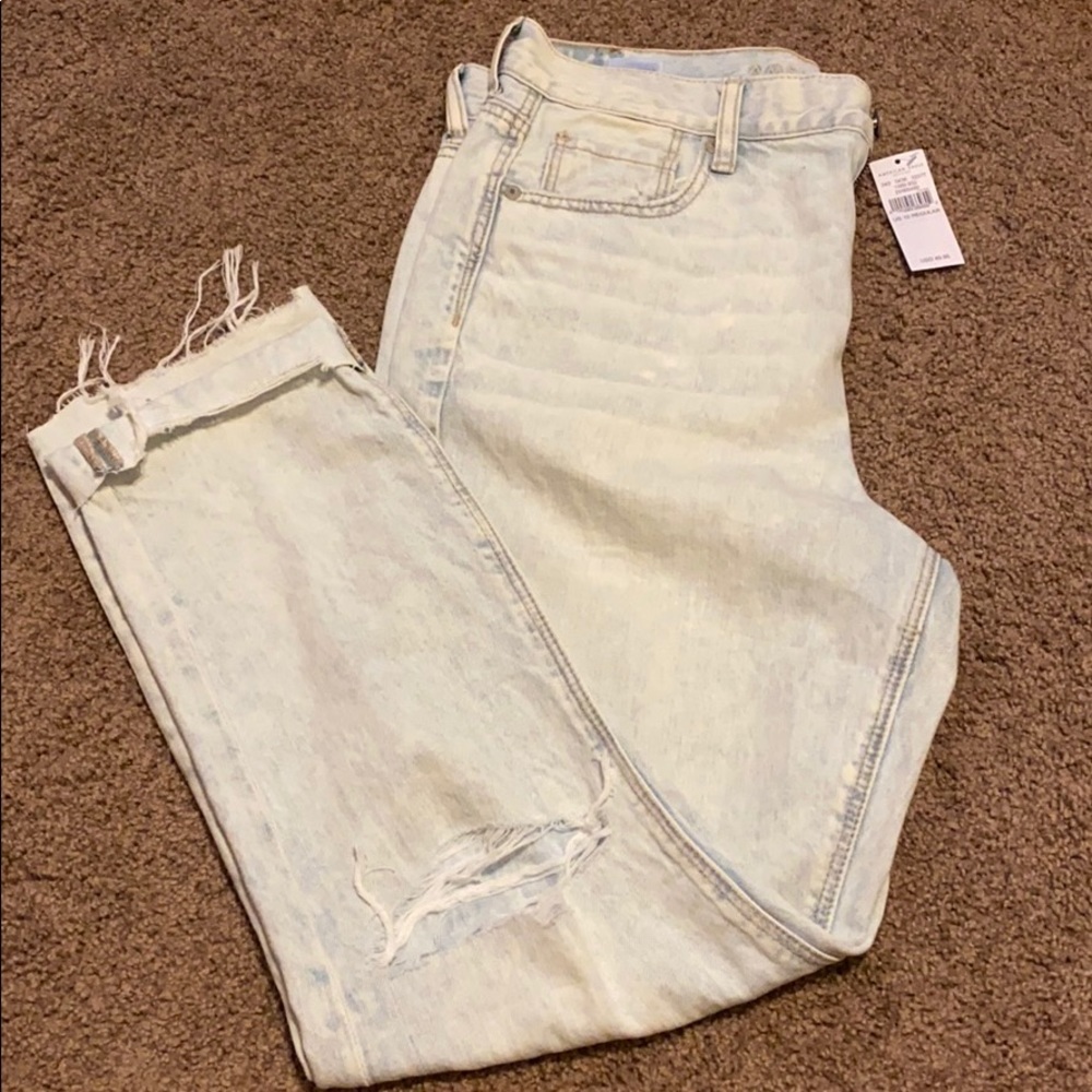 American Eagle Mom Jeans